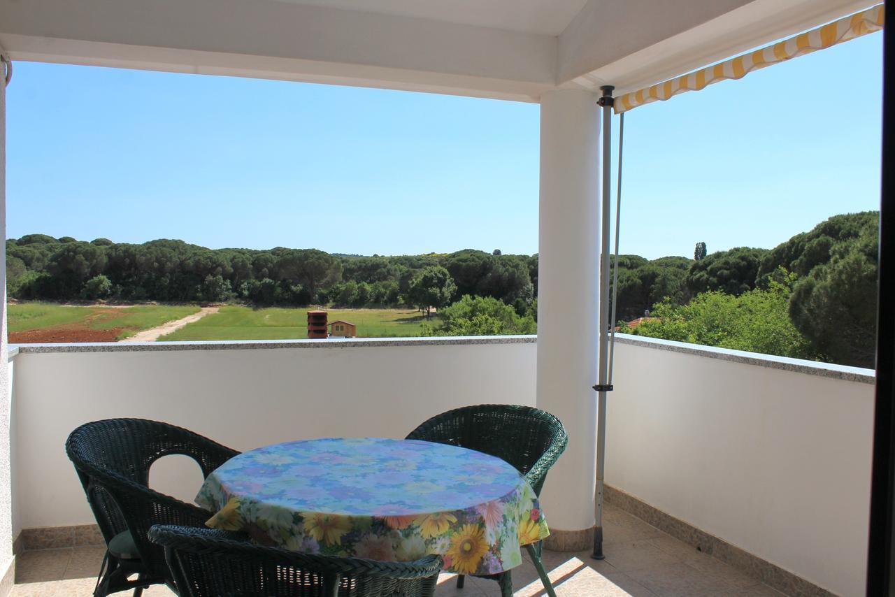 Apartment Maja Štinjan Екстериор снимка