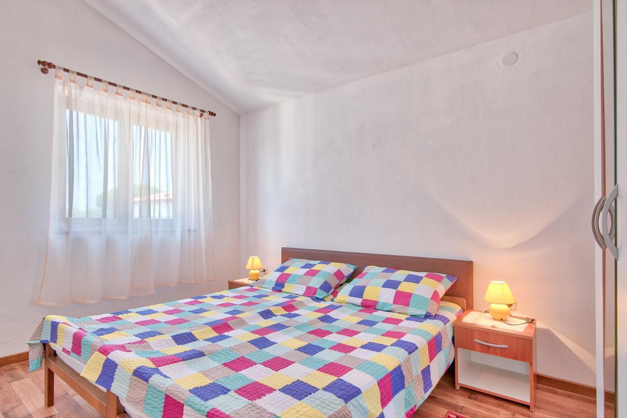 Apartment Maja Štinjan Екстериор снимка