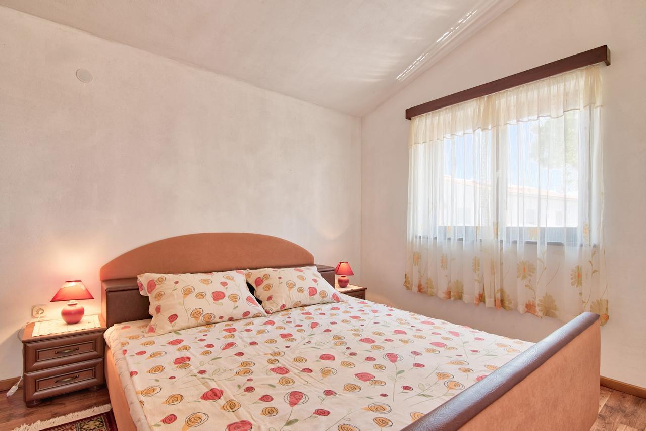 Apartment Maja Štinjan Екстериор снимка