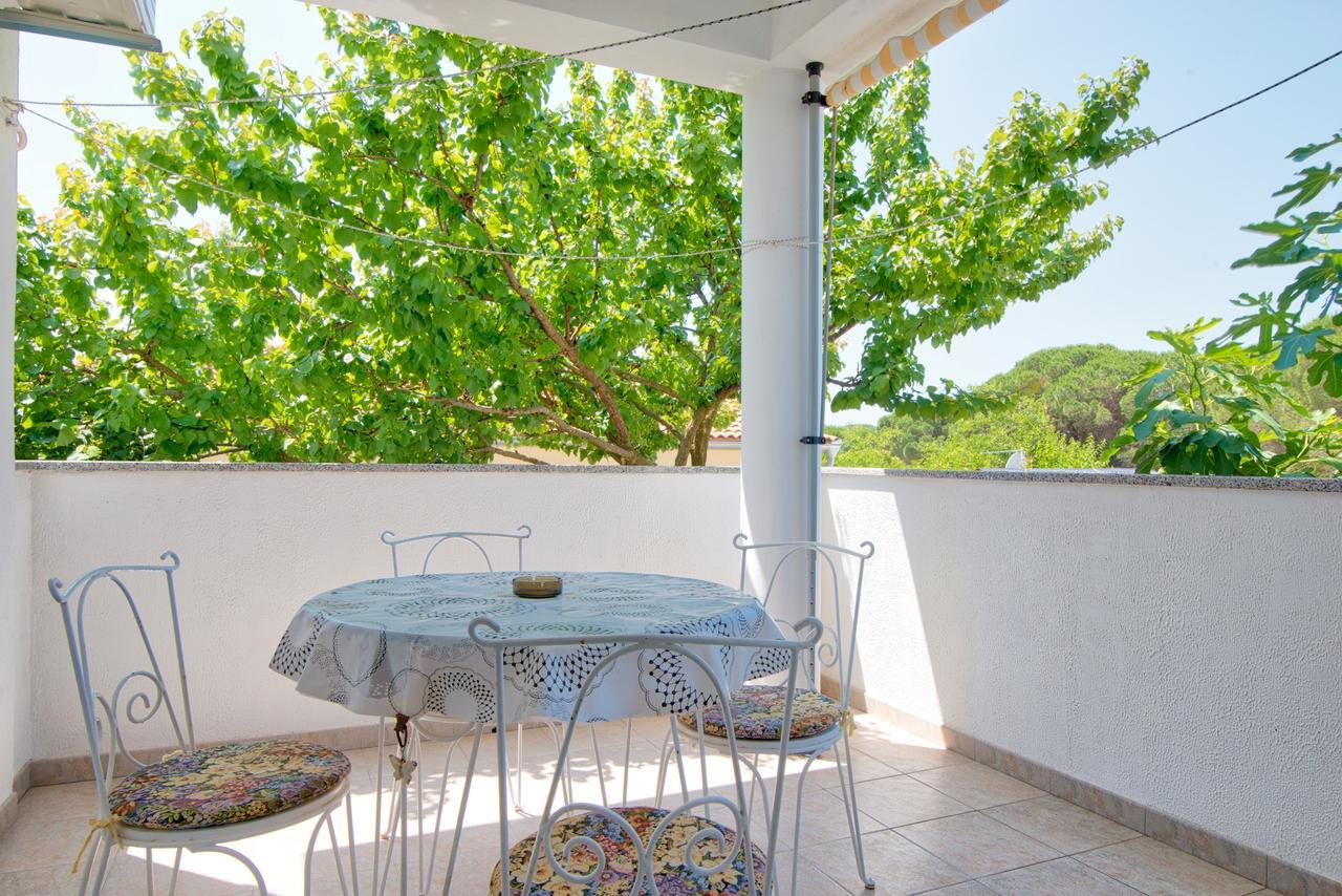 Apartment Maja Štinjan Екстериор снимка